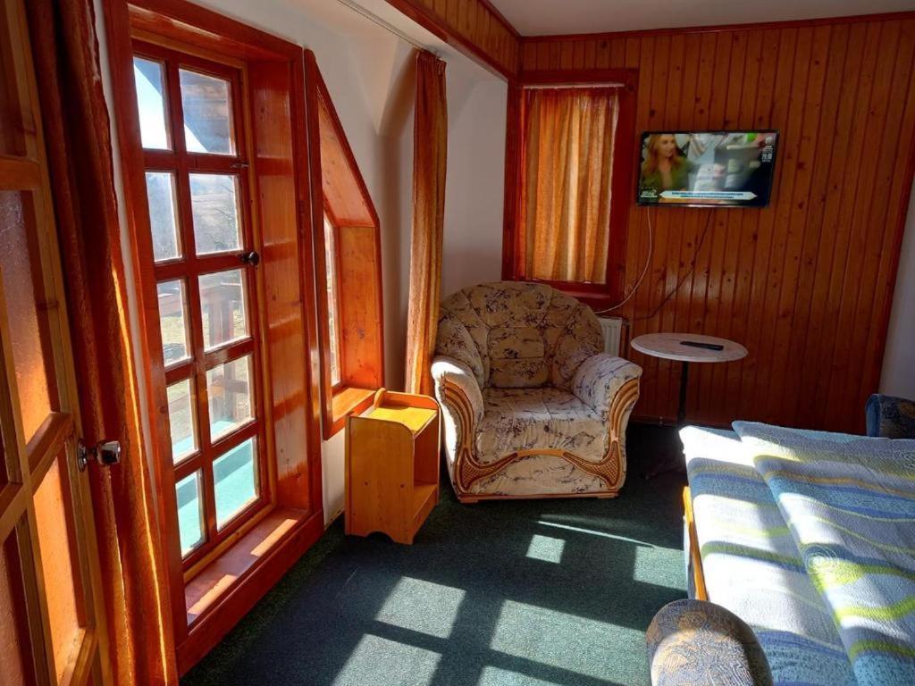 Casa Paltin Vila Si Cabane Poiana Stampei Zewnętrze zdjęcie